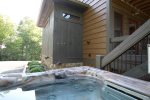 3 Peaks - Hot Tub and Outdoor Shower